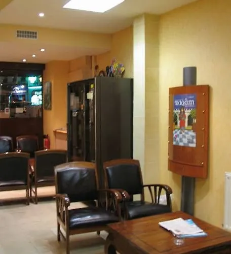 Hotel Royal Mansart 2*