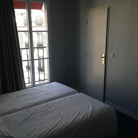 Royal Mansart Szálloda