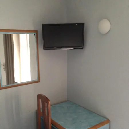 Royal Mansart 2* Párizs