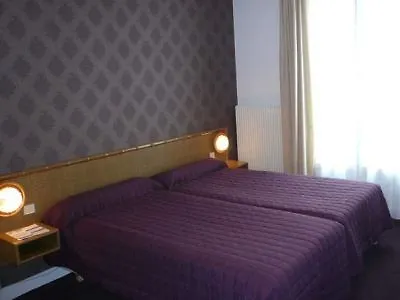 Royal Mansart 2* Paris