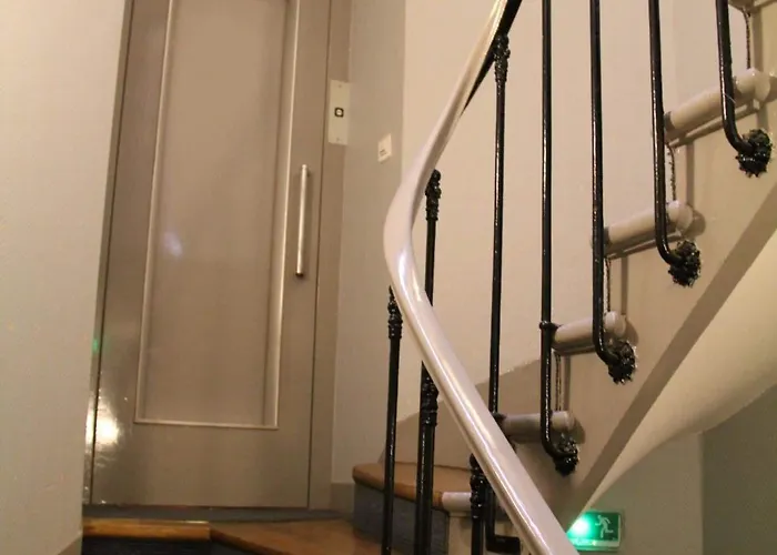 Royal Mansart Hotel 2*