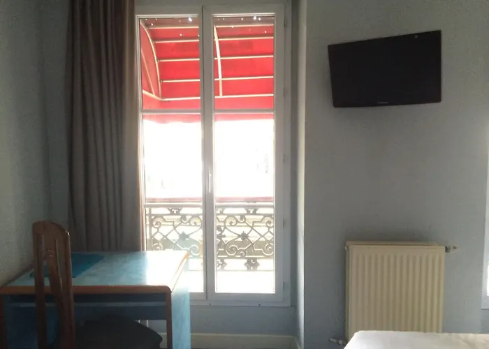 Hotel Royal Mansart 2*