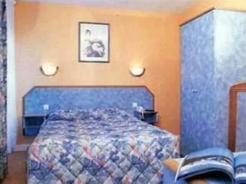 Royal Mansart Отель 2*